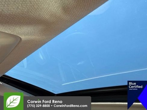 Used 2023 MAZDA MAZDA3 s FWD image 18