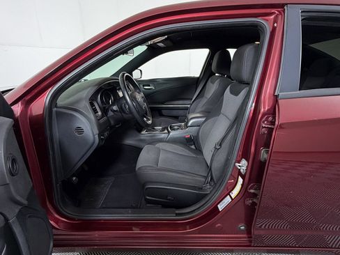 Used 2018 Dodge Charger SXT image 8