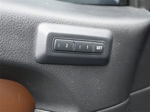 Used 2023 Nissan Titan Platinum Reserve w/ Moonroof Package image 12