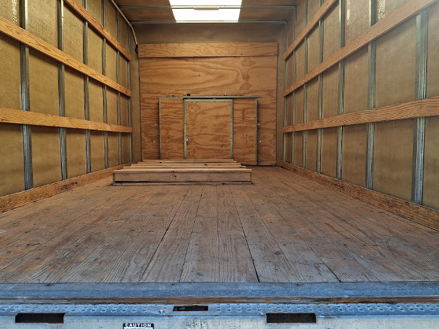 Used 2024 Ford E-450 and Econoline 450 Super Duty RWD image 28
