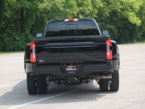 Used 2026 Ford F450 Platinum w/ FX4 Off-Road Package AWD/4WD image 25