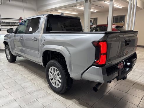 New 2026 Toyota Tacoma SR5 image 2
