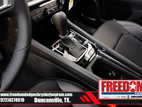 New 2026 Jeep Compass Latitude image 35