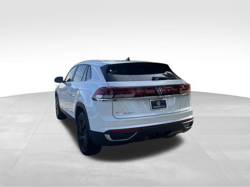 New 2026 Volkswagen Atlas Cross Sport SE FWD image 3