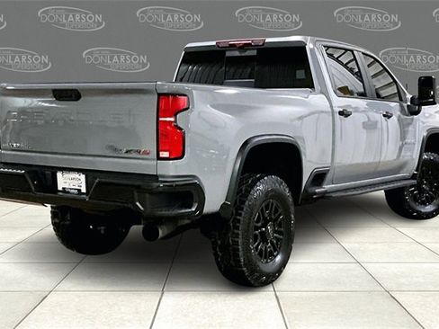 Certified 2024 Chevrolet Silverado 2500 ZR2 w/ Technology Package image 7
