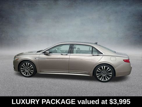 Used 2018 Lincoln Continental Reserve w/ Luxury Package FWD image 2