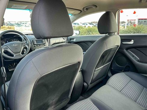 Used 2017 Kia Forte LX w/ LX Popular Package image 17
