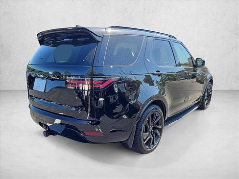 Used 2025 Land Rover Discovery Dynamic SE AWD/4WD image 5