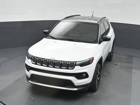 Used 2025 Jeep Compass Limited AWD/4WD image 42