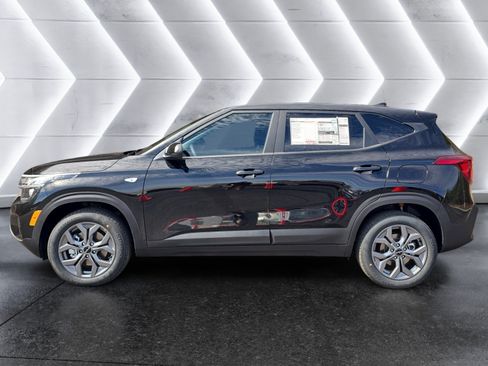 New 2026 Kia Seltos LX AWD/4WD image 2