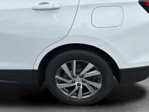 Used 2023 Chevrolet Equinox LT FWD image 30