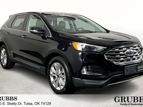 Used 2024 Ford Edge Titanium image 1