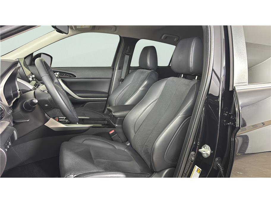 Used 2022 Mitsubishi Eclipse Cross SE FWD image 11