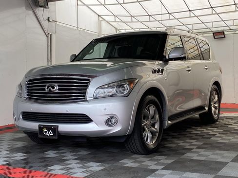 Used 2014 INFINITI QX80 4WD w/ Theater Package image 3