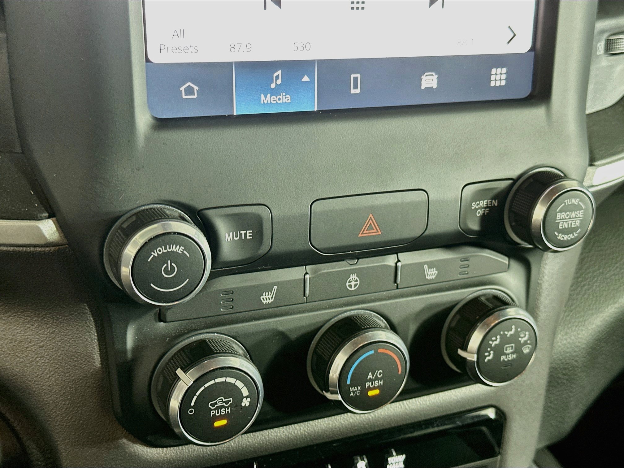 Used 2023 RAM 1500 Big Horn AWD/4WD image 23