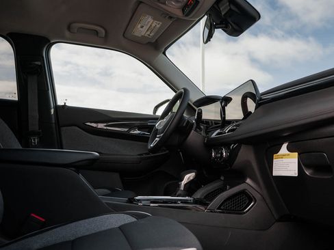 New 2026 Chevrolet TrailBlazer LT w/ LT Cold Weather Package FWD image 10