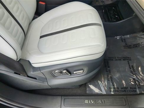 Used 2023 Rivian R1T Adventure image 24