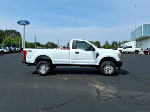 Used 2017 Ford F350 XL AWD/4WD image 7