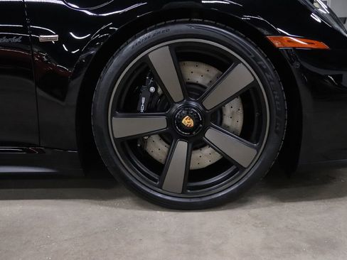 Used 2026 Porsche 911 GTS image 41