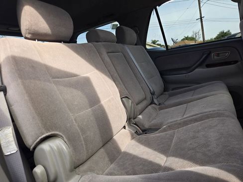 Used 2003 Toyota Sequoia SR5 RWD image 18