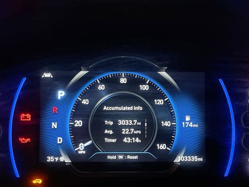 Used 2020 Hyundai Santa Fe Limited image 15