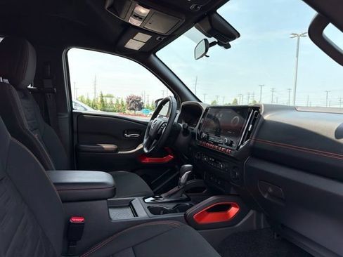 Used 2025 Nissan Frontier PRO-4X w/ Interior Protection Package AWD/4WD image 30