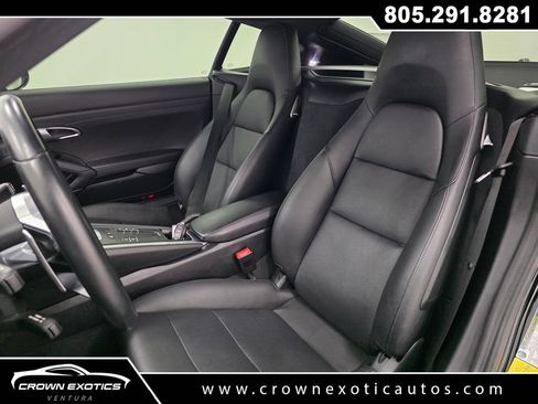 Used 2021 Porsche 718 Cayman S w/ Premium Package RWD image 16