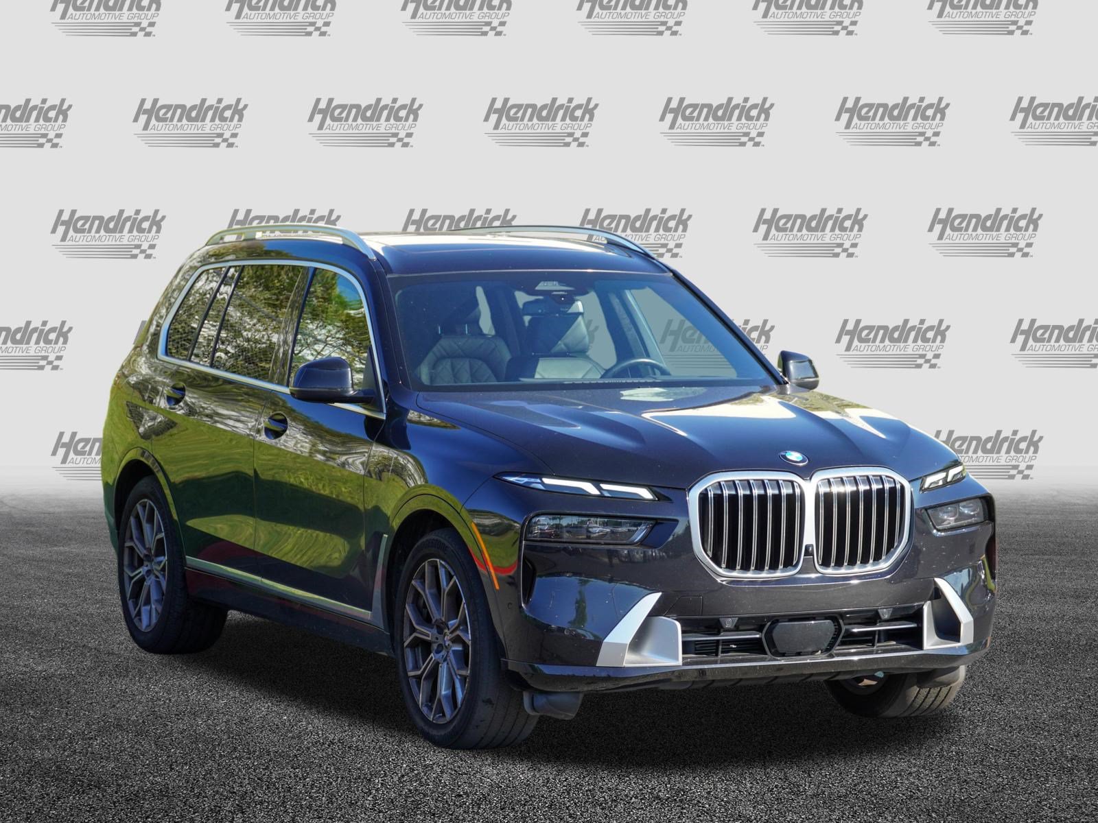Certified 2024 BMW X7 xDrive40i w/ Parking Assistance Package AWD/4WD image 2