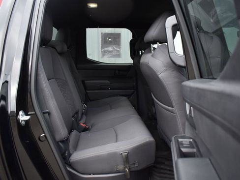 Certified 2025 Toyota Tacoma SR5 image 23
