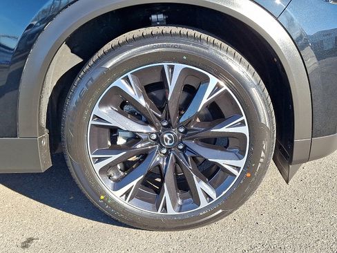 Certified 2024 MAZDA CX-90 Plug-In Hybrid w/ Premium Pkg image 9