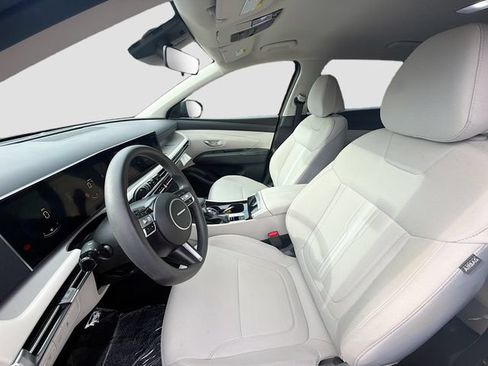 Certified 2025 Hyundai Tucson SEL FWD image 21