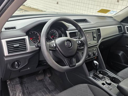 Used 2019 Volkswagen Atlas S w/ Towing Package image 10