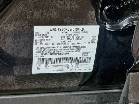 Used 2023 Ford Explorer XLT w/ Class IV Trailer Tow Package AWD/4WD image 39