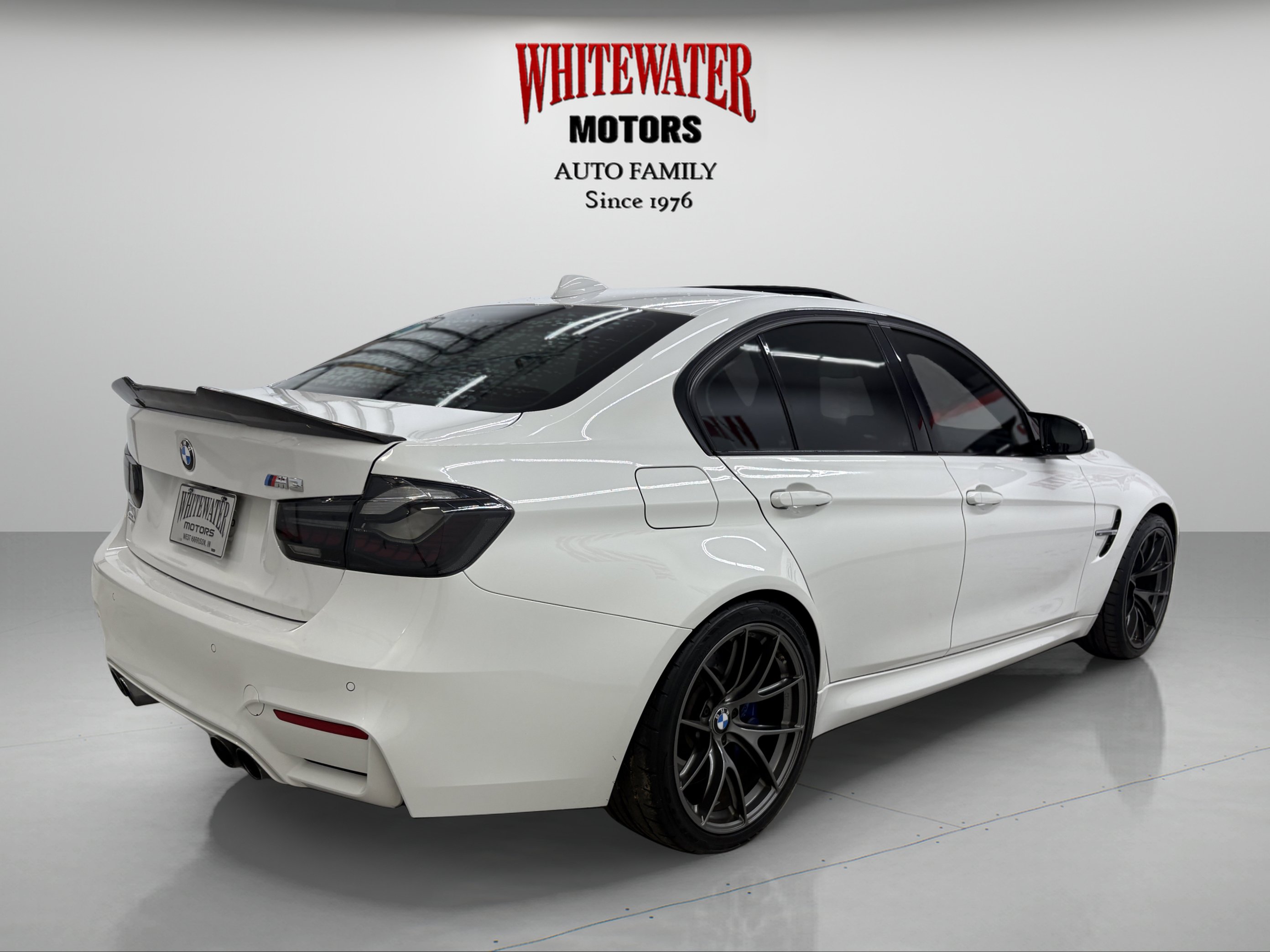 Used 2017 BMW M3 RWD image 4