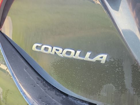 Used 2014 Toyota Corolla S FWD image 19