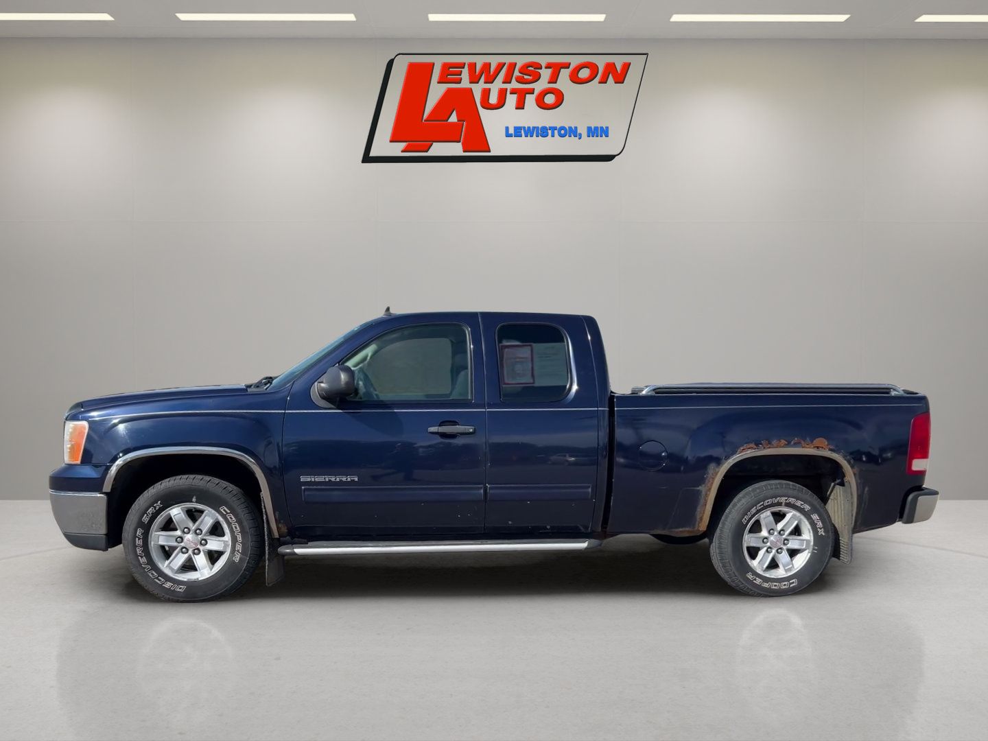 Used 2011 GMC Sierra 1500 SLE AWD/4WD image 2