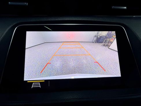 Used 2019 Cadillac XT4 Premium Luxury FWD image 22