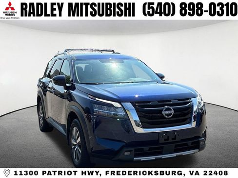 Used 2023 Nissan Pathfinder SL AWD/4WD image 22