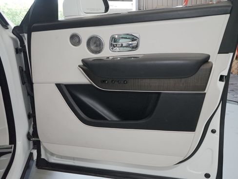 Used 2019 Rolls-Royce Cullinan AWD/4WD image 31