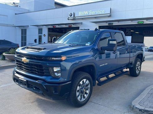 Used 2026 Chevrolet Silverado 2500 Custom w/ Custom Convenience Package AWD/4WD image 1