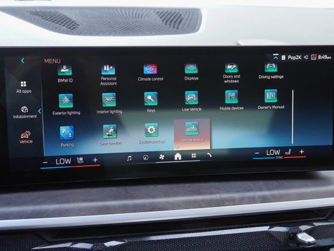 Used 2024 BMW X7 xDrive40i w/ Premium Package AWD/4WD image 25