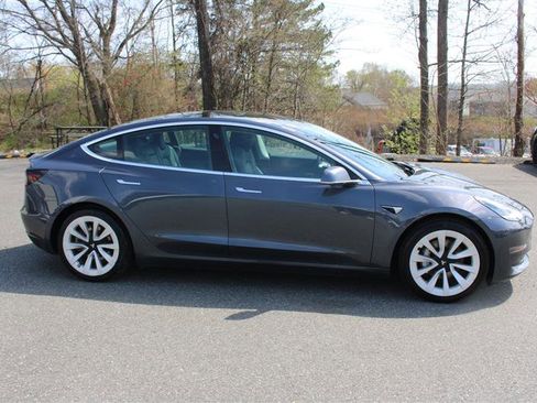 Used 2020 Tesla Model 3 Long Range image 8