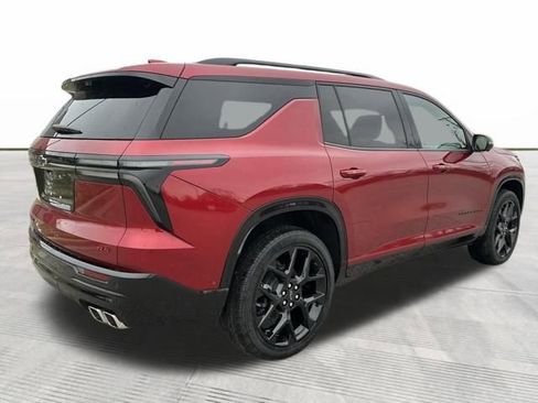 Used 2024 Chevrolet Traverse RS w/ LPO, Floor Liner Package image 5