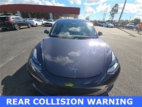 Used 2023 Tesla Model 3 Standard Range image 4