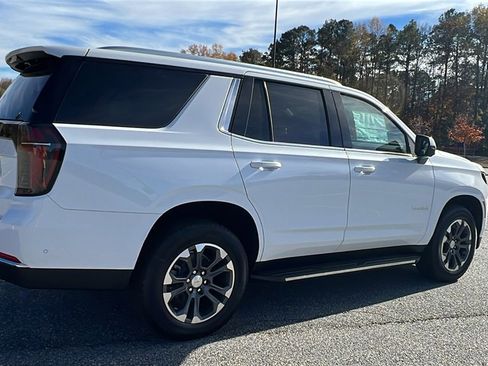 New 2026 Chevrolet Tahoe LT image 5