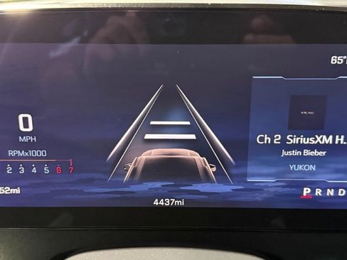 Used 2026 Chevrolet Traverse LT image 17