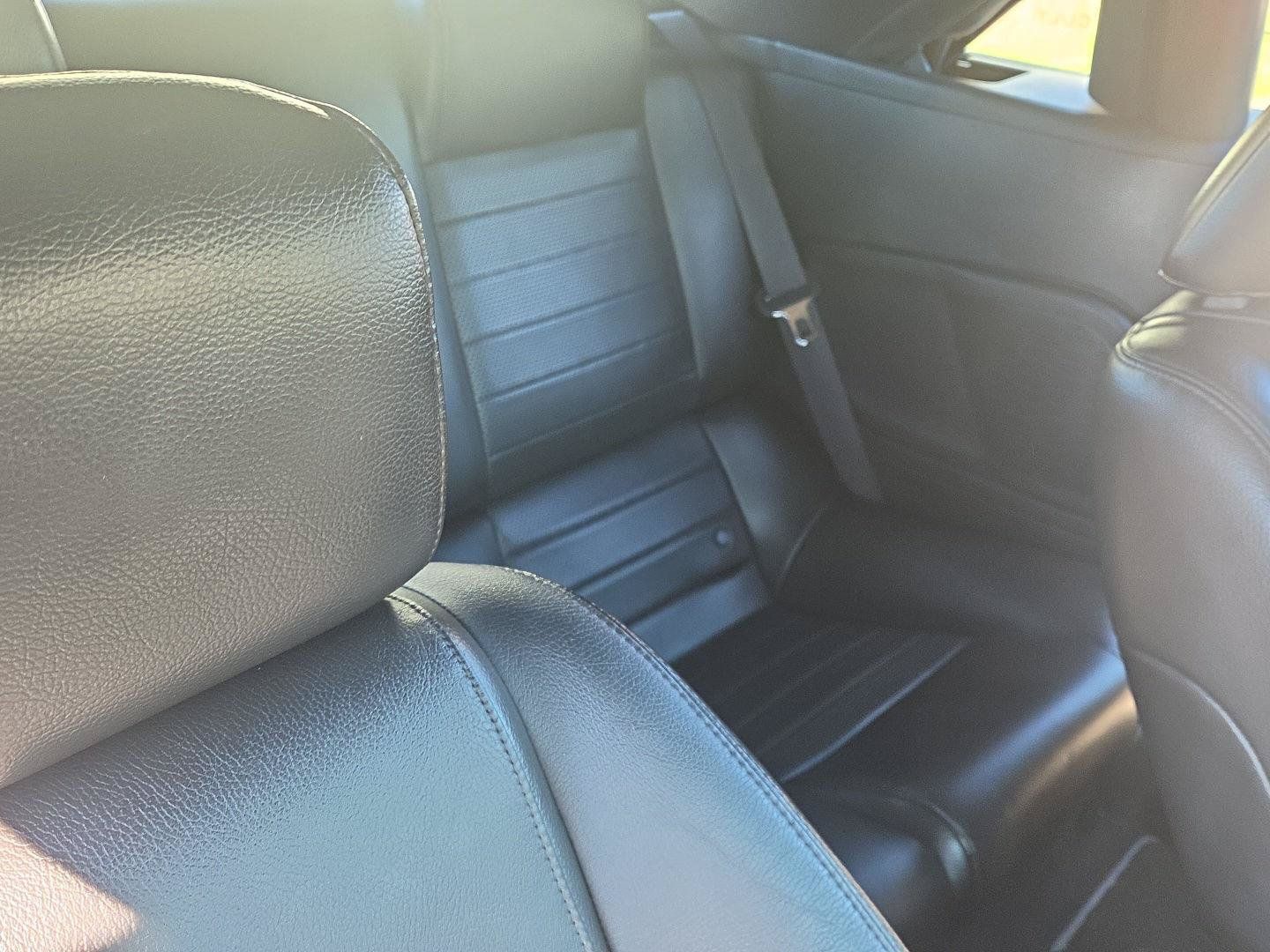 Used 2005 Ford Mustang GT RWD image 17