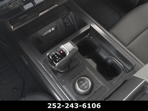 Used 2025 GMC Hummer EV 3X AWD/4WD image 16