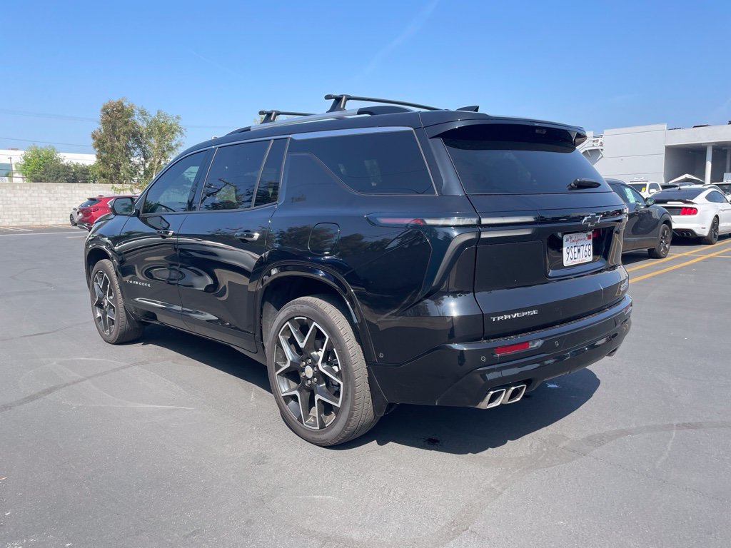 Used 2025 Chevrolet Traverse High Country w/ LPO, Floor Liner Package FWD image 4