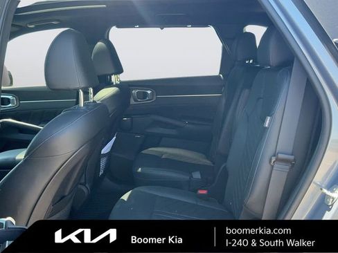 Certified 2024 Kia Sorento SX Prestige AWD/4WD image 13